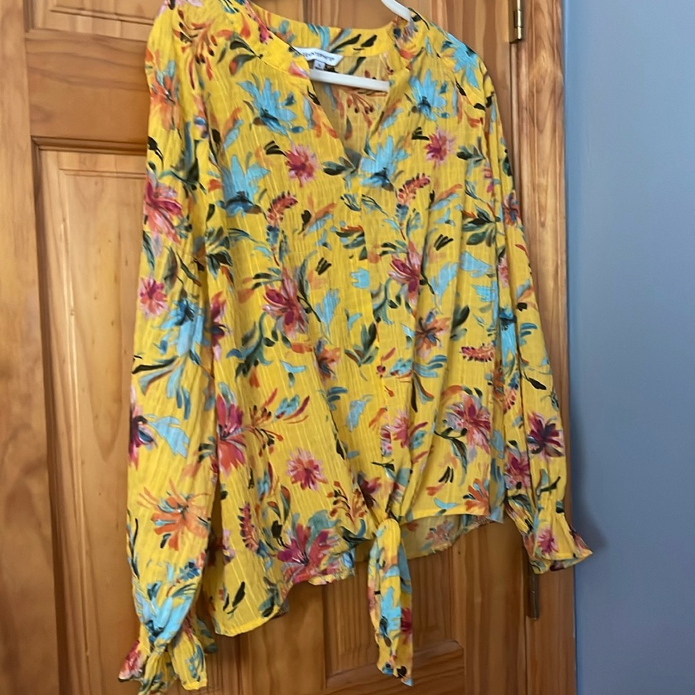 Woman’s Blouse